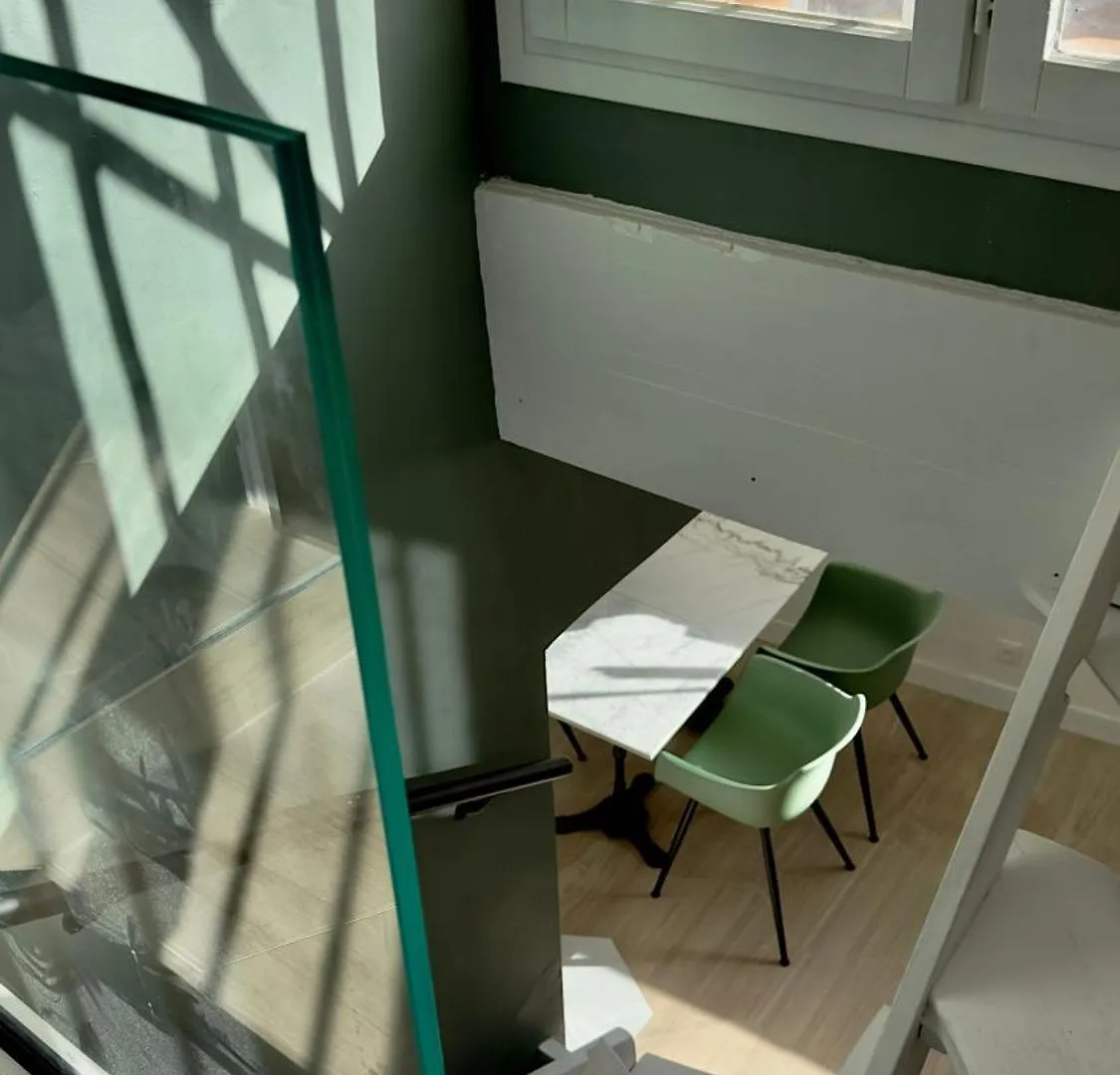 Centre Historique Appartement Climatise Avec Terrasse 普罗旺斯地区艾克斯 公寓