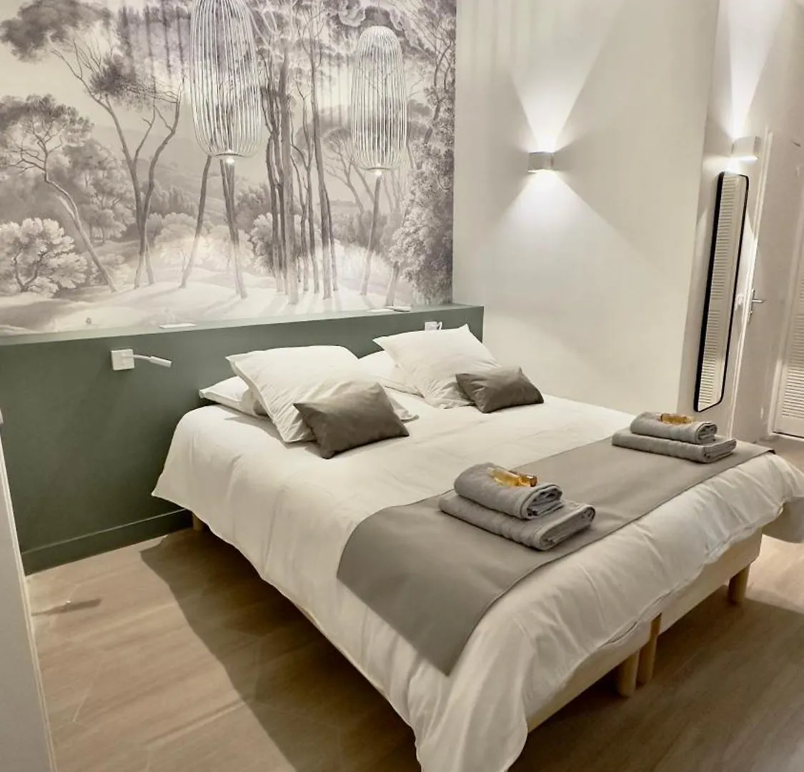 Centre Historique Appartement Climatise Avec Terrasse 普罗旺斯地区艾克斯